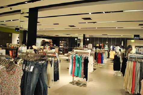 凤县商场里的店面怎么装修？